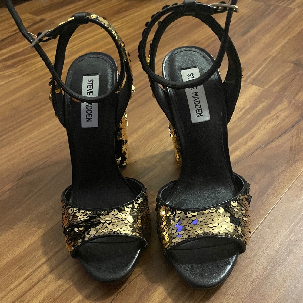 Steve Madden Pumps